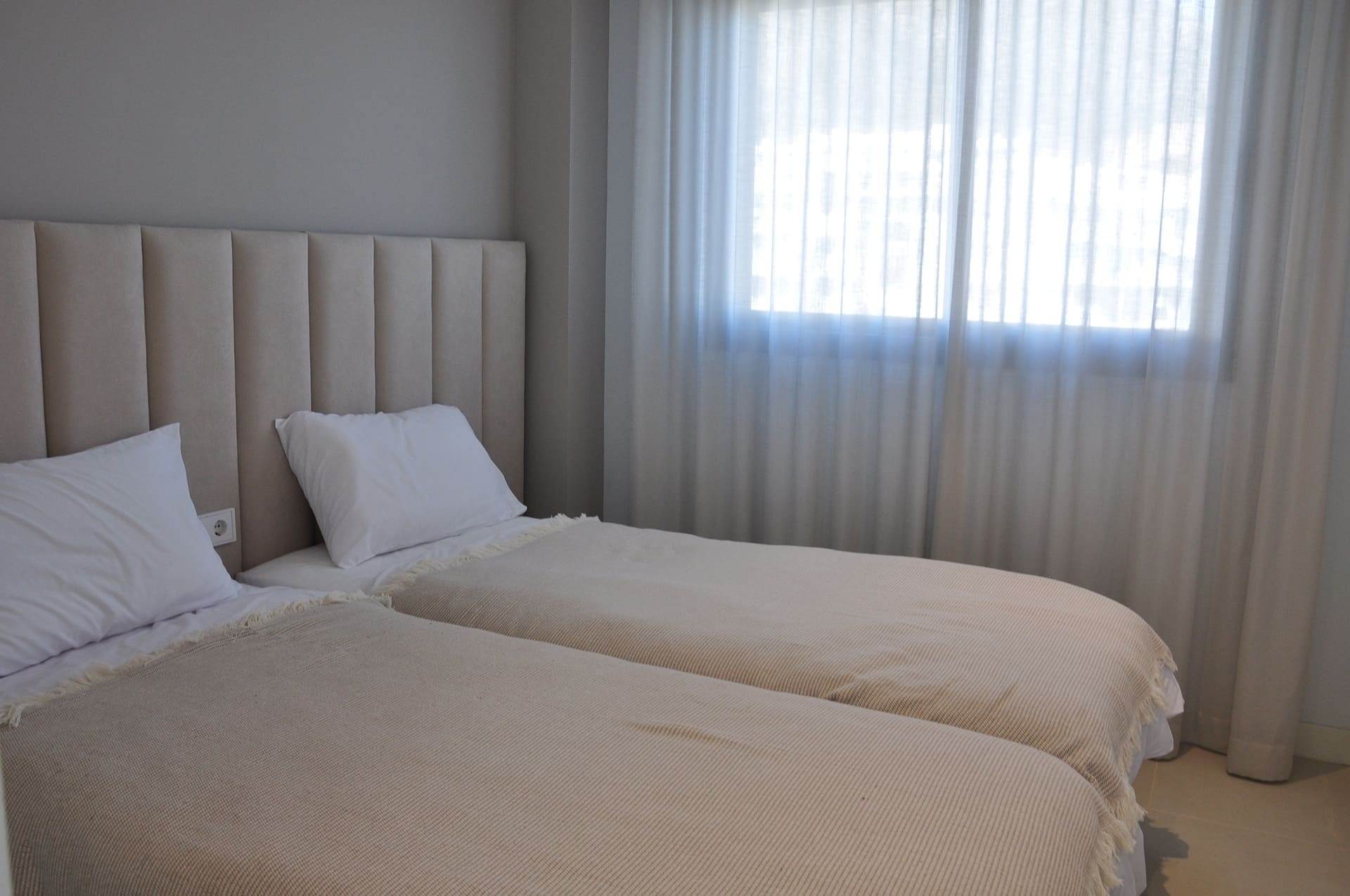 Move-in ready luxury apartment in Higuerón West with sea views and high-end finishes For sale with MDR Luxury Homes 0051 Move-in ready luxury apartment in Higuerón West with sea views and high-end finishes. For sale with MDR Luxury Homes.